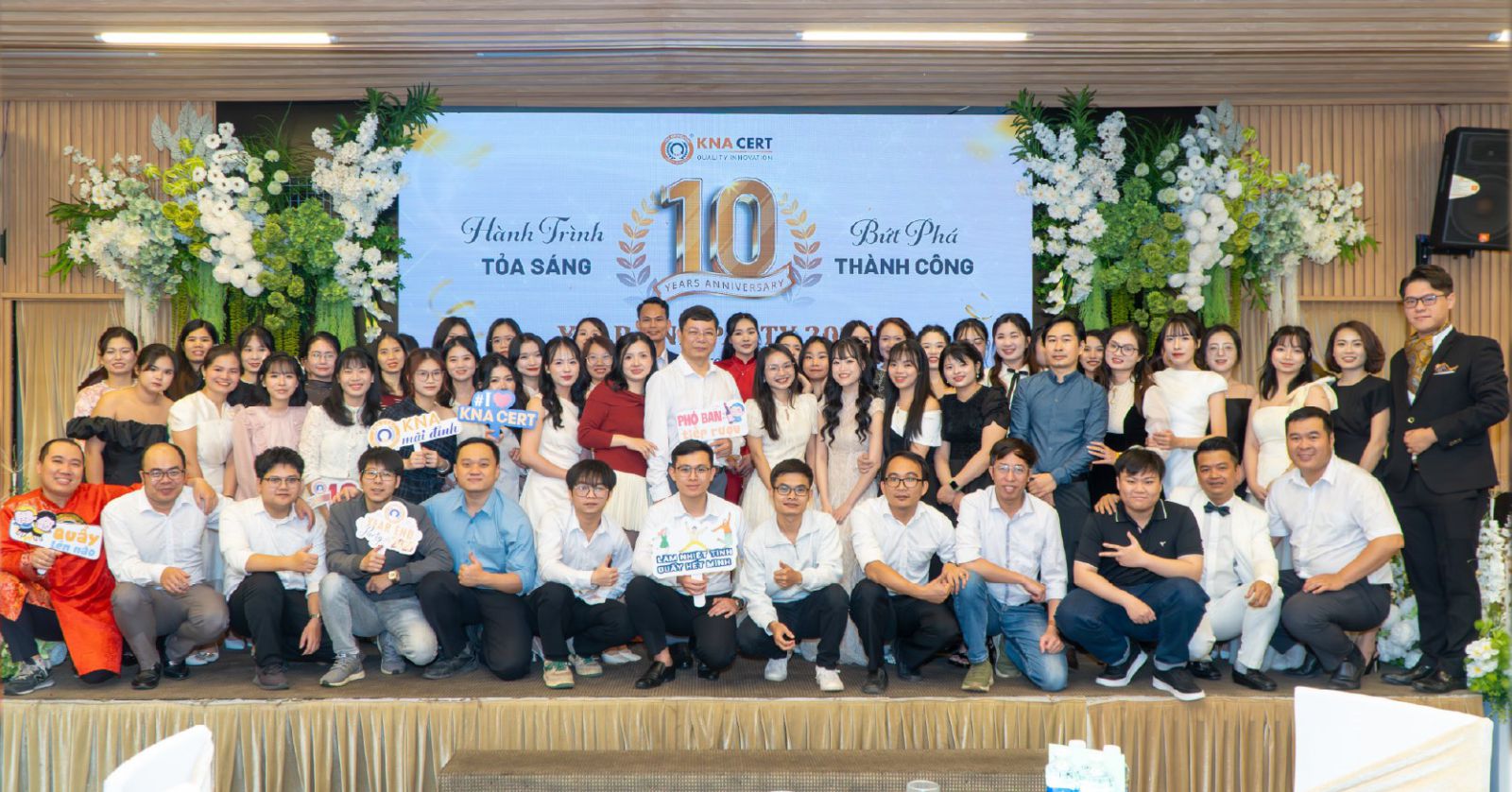 Year End Party 2025: Hành trình tỏa sáng - Bứt phá thành công của KNA CERT